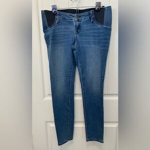 Isabel maternity jeggings jeans with elastic sides. Size 6.